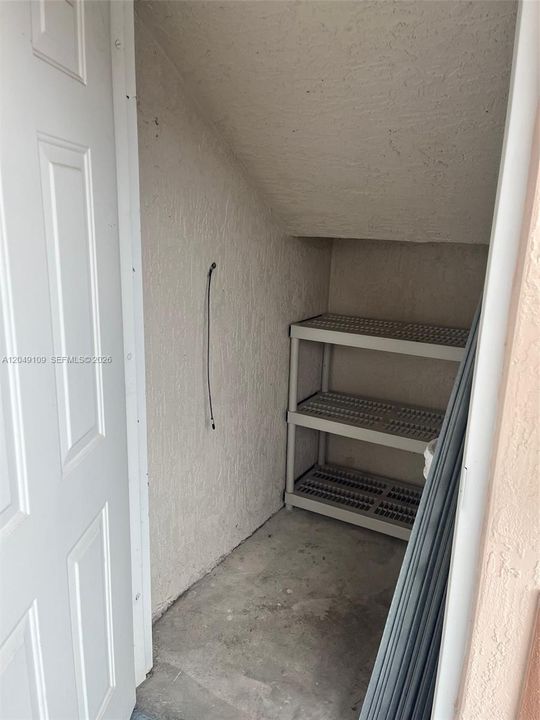 For Rent: $1,900 (2 beds, 2 baths, 822 Square Feet)