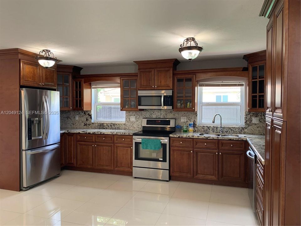 For Sale: $829,000 (3 beds, 2 baths, 2314 Square Feet)