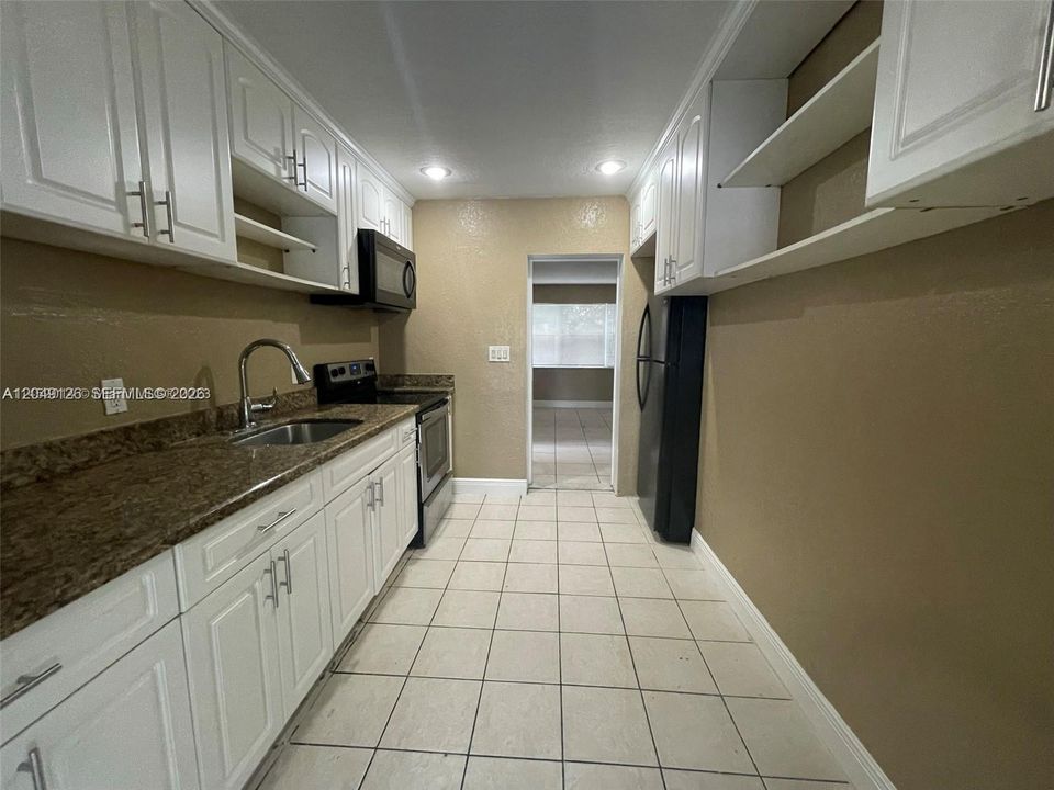 1472 NE 25th Court, Pompano Beach 1215 SF
