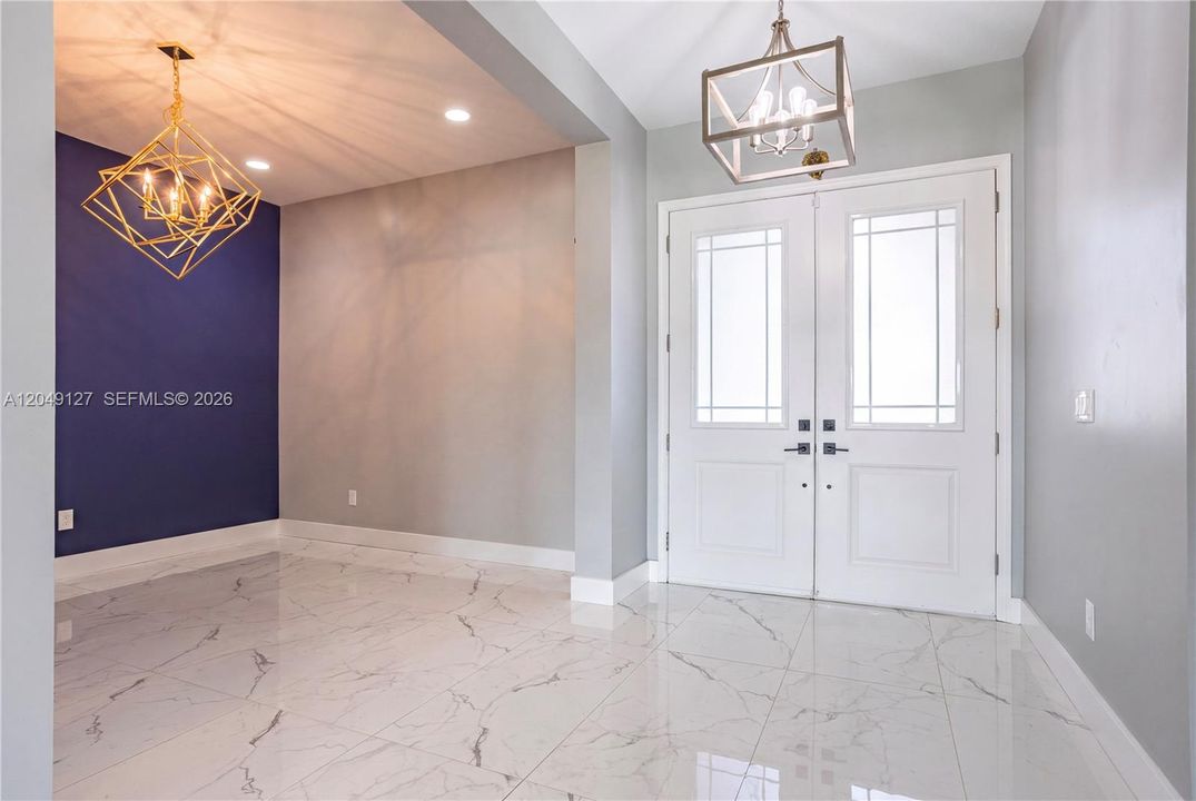 For Rent: $5,000 (7 beds, 4 baths, 4034 Square Feet)