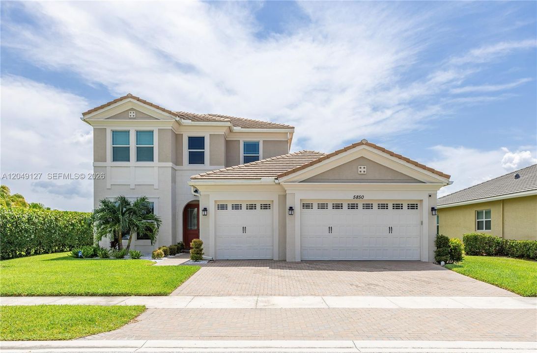 For Rent: $5,000 (7 beds, 4 baths, 4034 Square Feet)