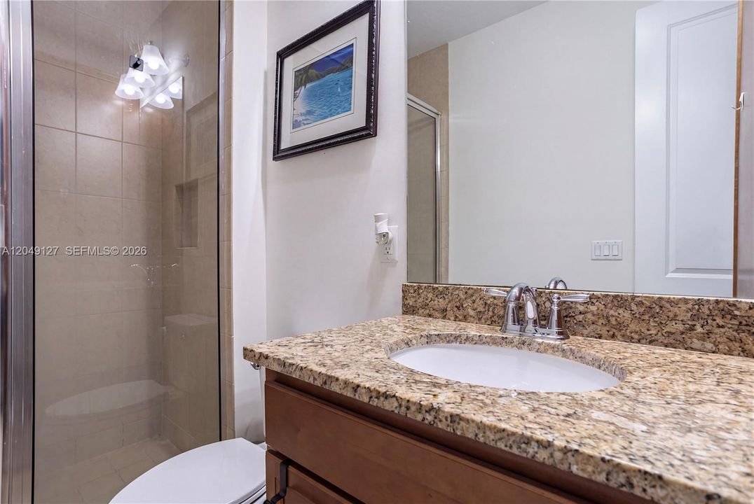 For Rent: $5,000 (7 beds, 4 baths, 4034 Square Feet)