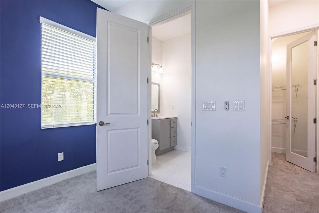 For Rent: $5,000 (7 beds, 4 baths, 4034 Square Feet)