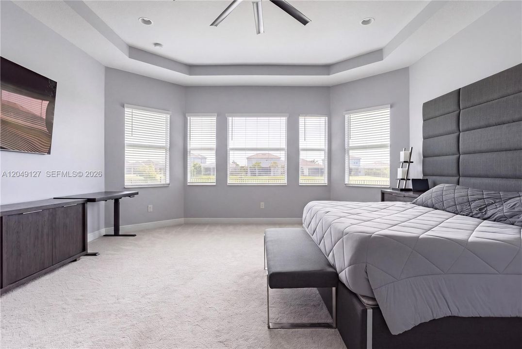 For Rent: $5,000 (7 beds, 4 baths, 4034 Square Feet)