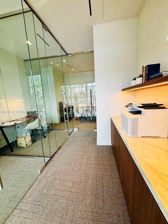 For Rent: $9,000 (2 beds, 3 baths, 1571 Square Feet)