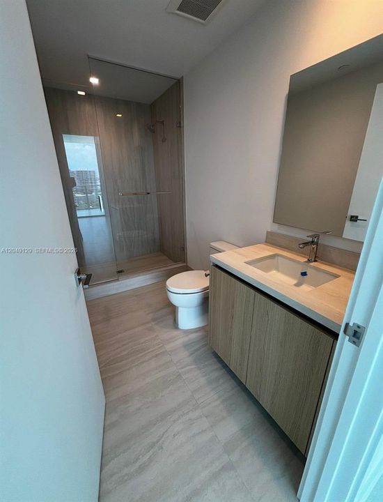 For Rent: $9,000 (2 beds, 3 baths, 1571 Square Feet)