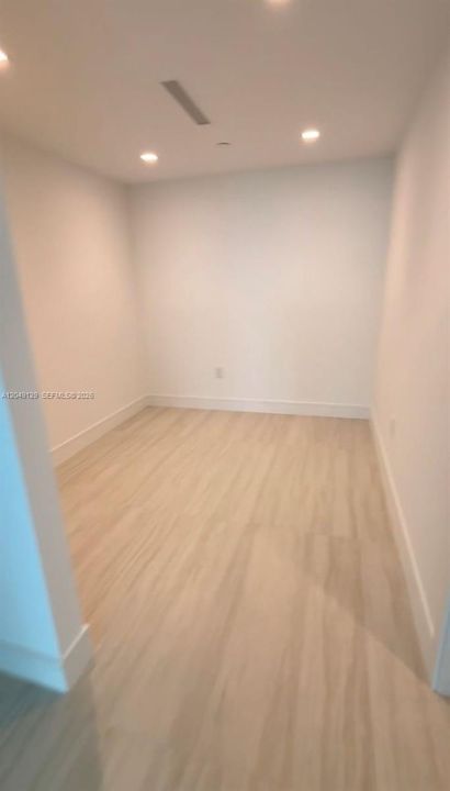 For Rent: $9,000 (2 beds, 3 baths, 1571 Square Feet)