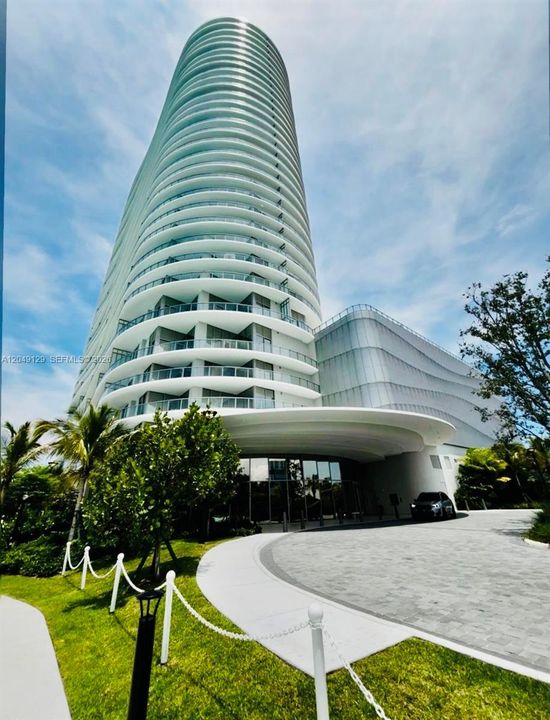 For Rent: $9,000 (2 beds, 3 baths, 1571 Square Feet)