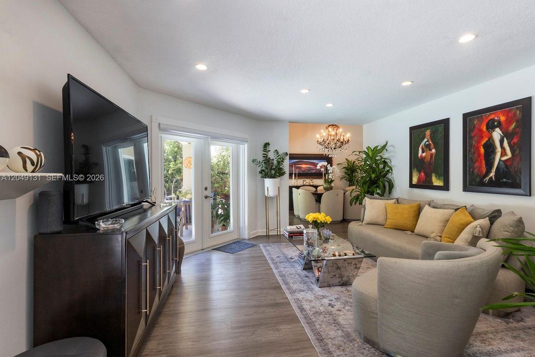 For Sale: $1,000,000 (4 beds, 3 baths, 2325 Square Feet)