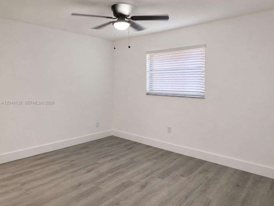 В аренду: $2,350 (2 спален, 2 ванн, 890 Квадратных фут)