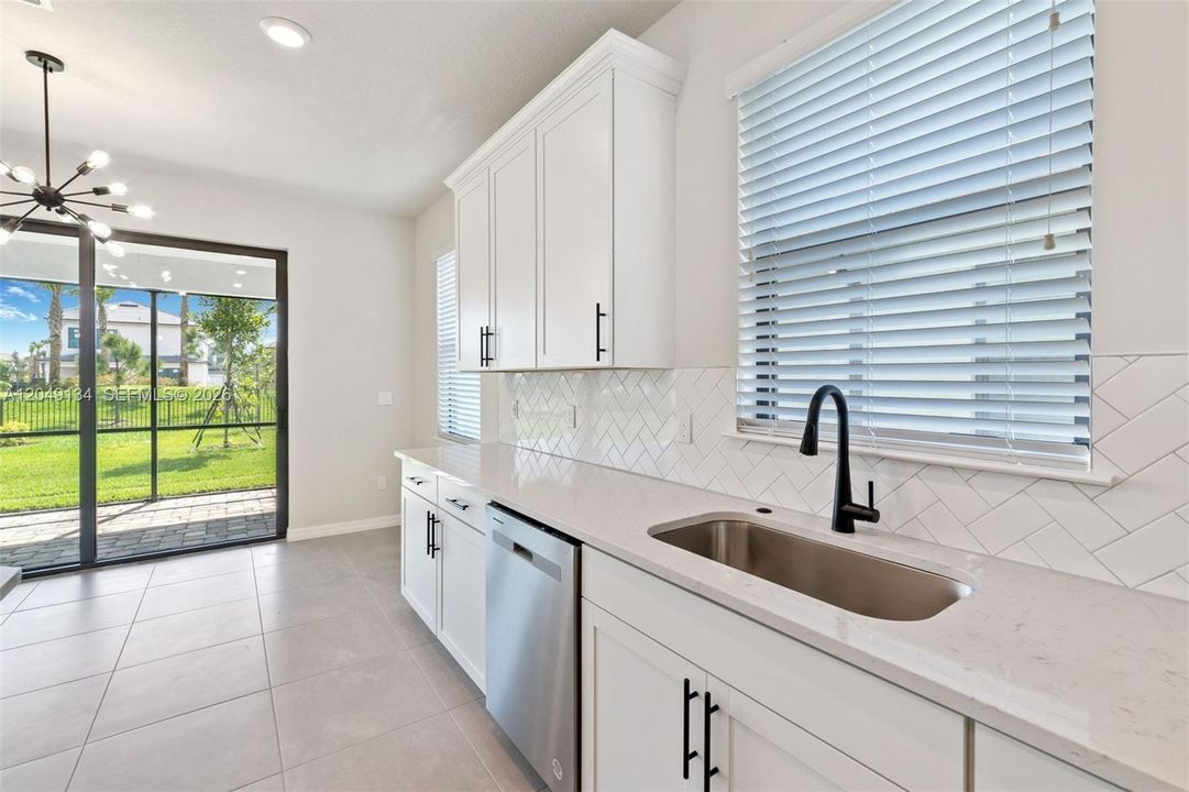 For Rent: $4,700 (3 beds, 2 baths, 1941 Square Feet)