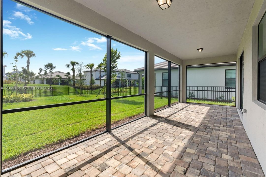 For Rent: $4,700 (3 beds, 2 baths, 1941 Square Feet)