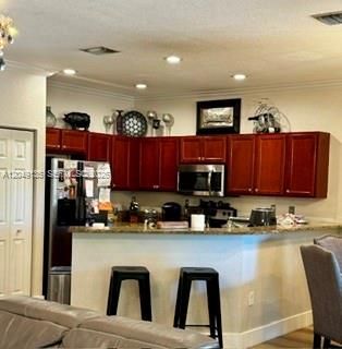 For Rent: $3,500 (3 beds, 2 baths, 1754 Square Feet)