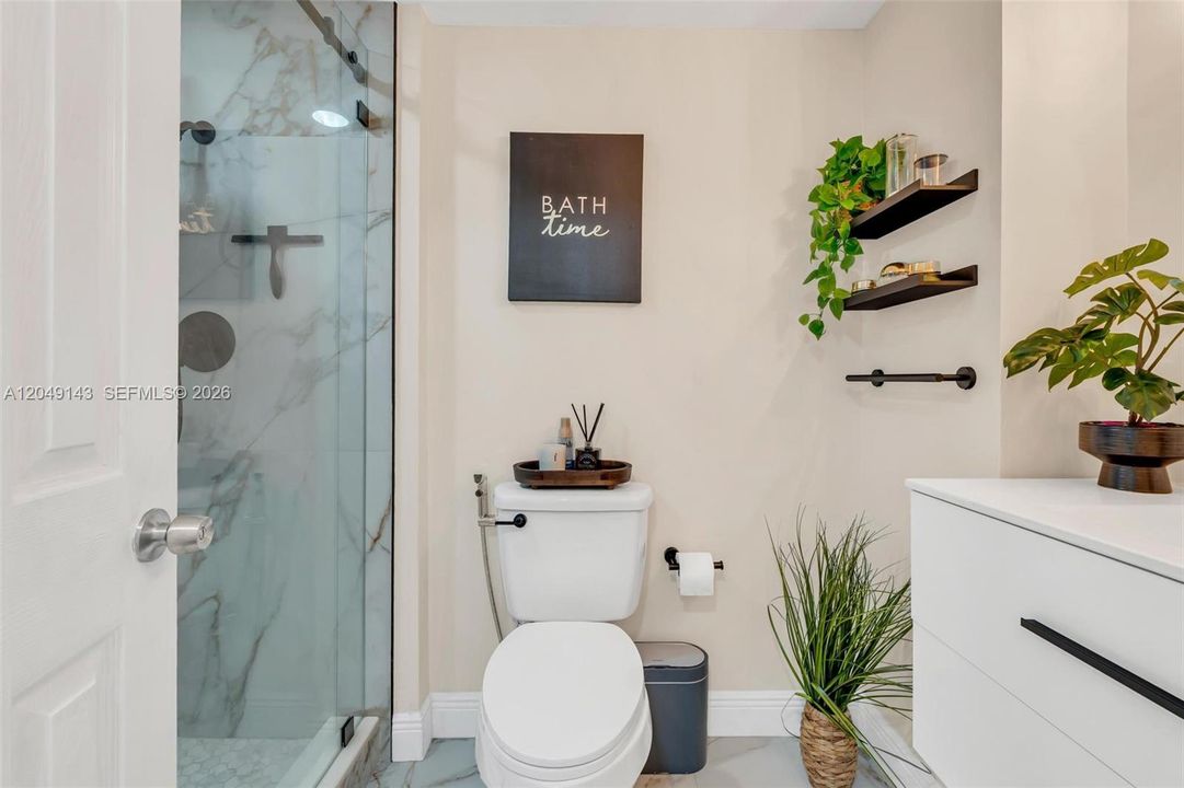 For Sale: $275,000 (2 beds, 2 baths, 1344 Square Feet)