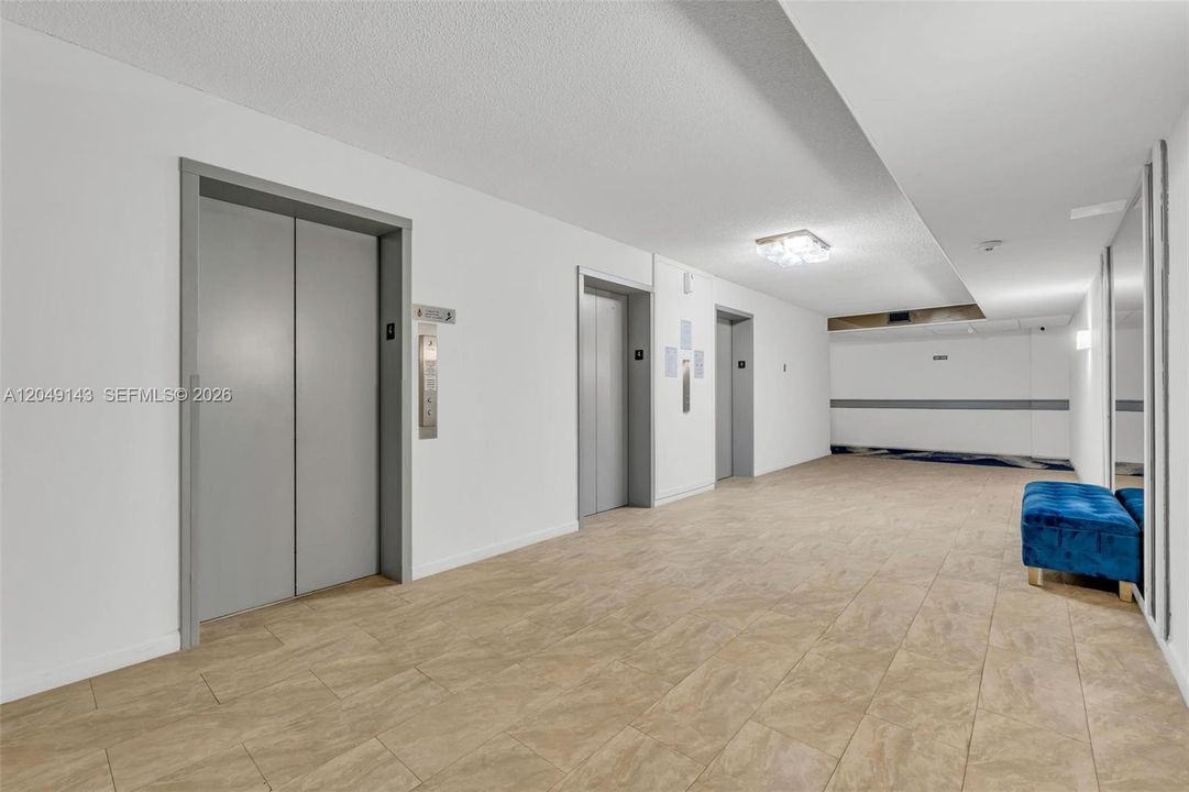 For Sale: $275,000 (2 beds, 2 baths, 1344 Square Feet)