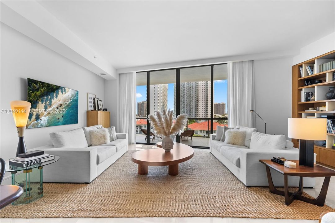 For Sale: $1,865,000 (4 beds, 4 baths, 2518 Square Feet)