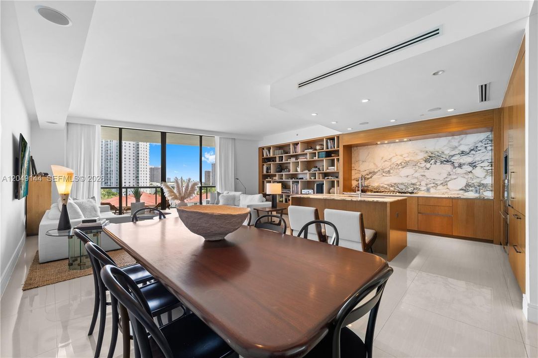 For Sale: $1,865,000 (4 beds, 4 baths, 2518 Square Feet)