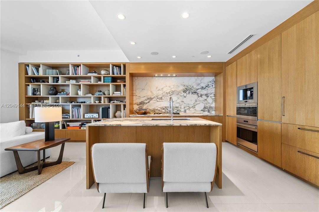 For Sale: $1,865,000 (4 beds, 4 baths, 2518 Square Feet)