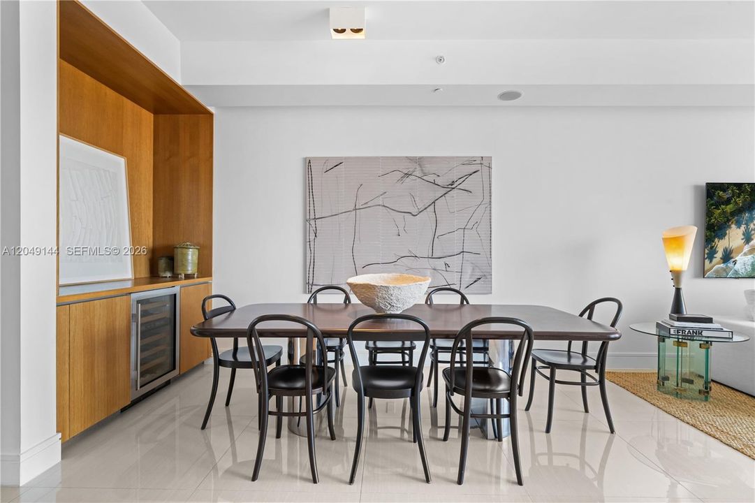 For Sale: $1,865,000 (4 beds, 4 baths, 2518 Square Feet)
