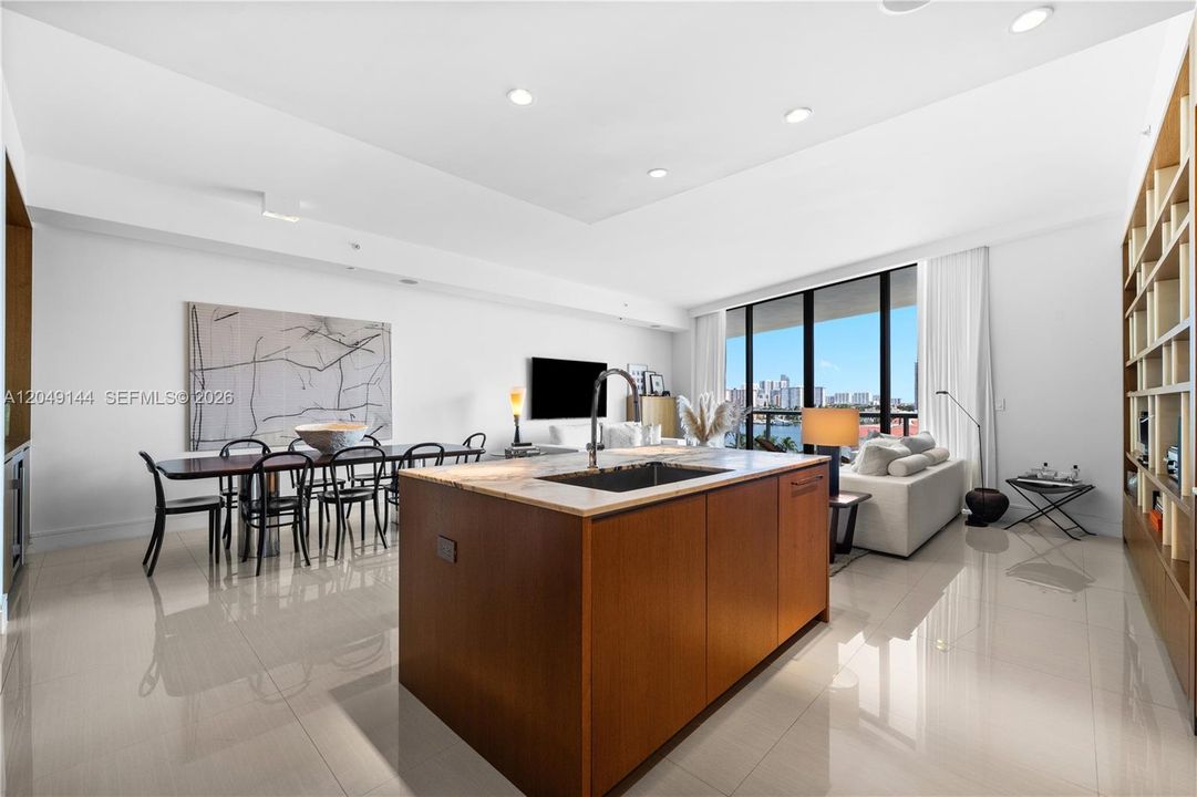 For Sale: $1,865,000 (4 beds, 4 baths, 2518 Square Feet)