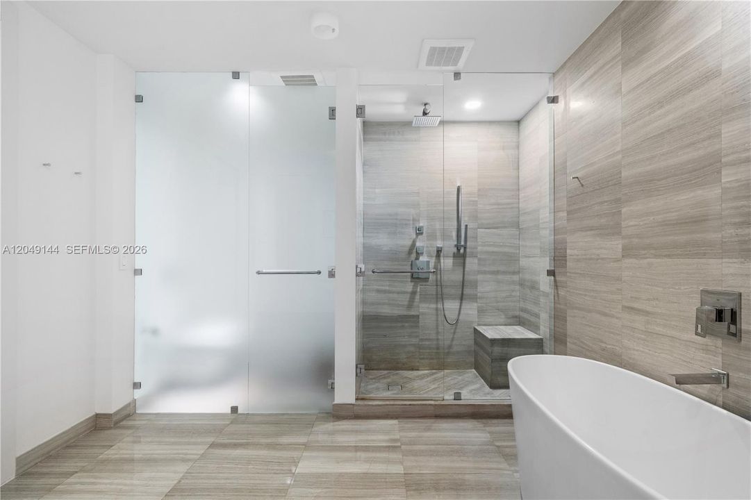 For Sale: $1,865,000 (4 beds, 4 baths, 2518 Square Feet)