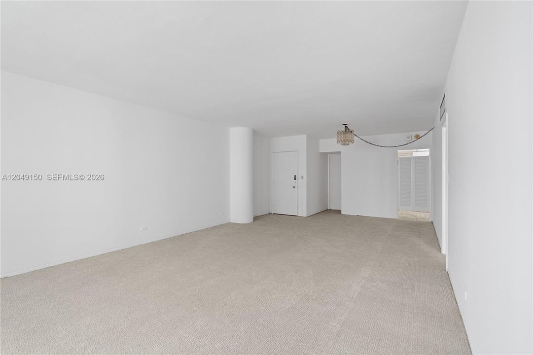 For Rent: $3,200 (1 beds, 1 baths, 1041 Square Feet)