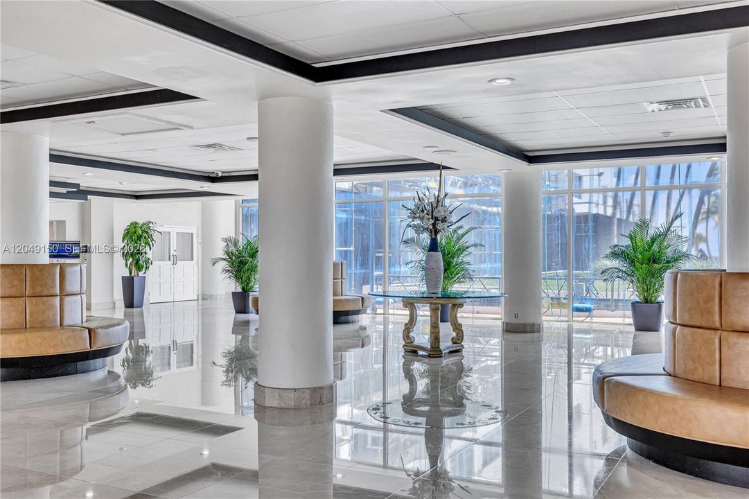For Rent: $3,200 (1 beds, 1 baths, 1041 Square Feet)