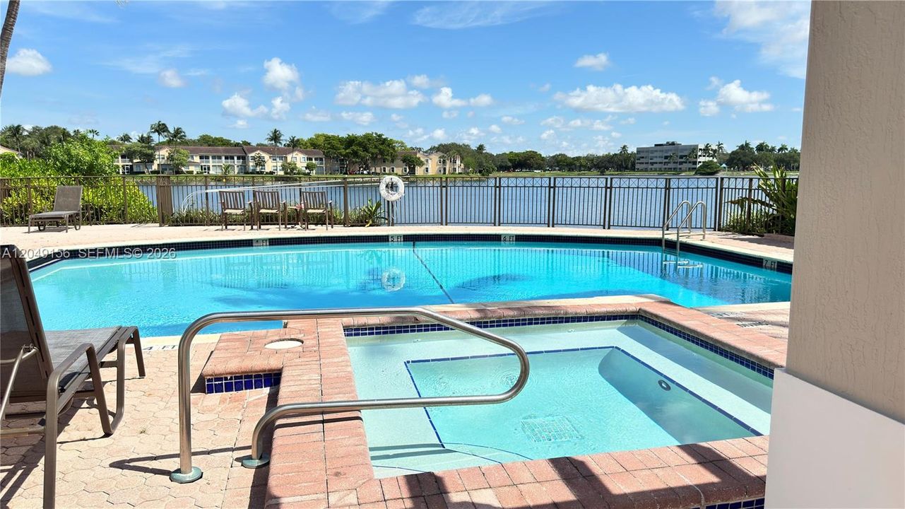 For Rent: $3,250 (2 beds, 2 baths, 1131 Square Feet)