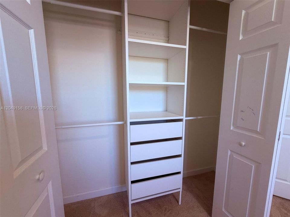 For Sale: $360,000 (3 beds, 2 baths, 1566 Square Feet)