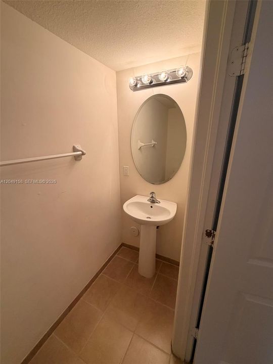 For Sale: $360,000 (3 beds, 2 baths, 1566 Square Feet)
