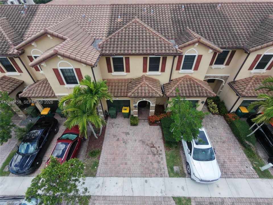 For Sale: $360,000 (3 beds, 2 baths, 1566 Square Feet)