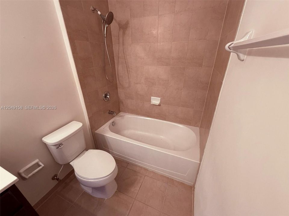 For Sale: $360,000 (3 beds, 2 baths, 1566 Square Feet)