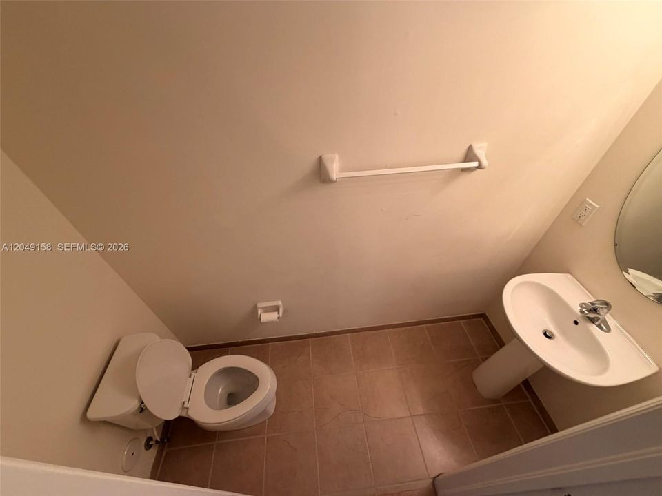 For Sale: $360,000 (3 beds, 2 baths, 1566 Square Feet)