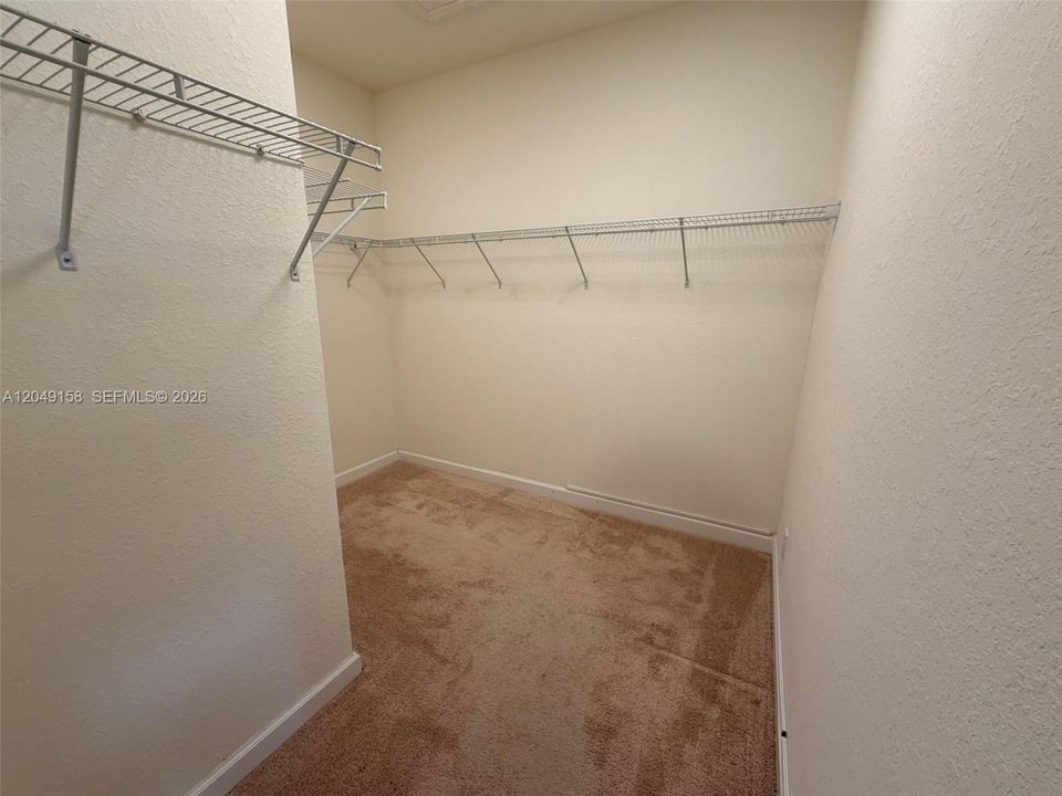 For Sale: $360,000 (3 beds, 2 baths, 1566 Square Feet)