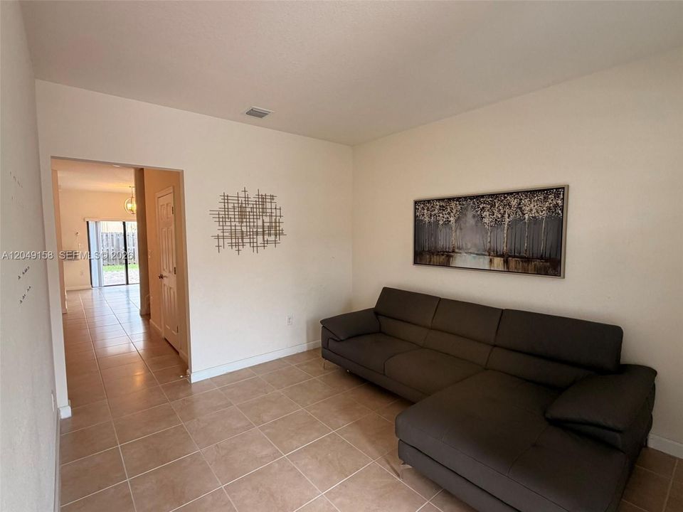 For Sale: $360,000 (3 beds, 2 baths, 1566 Square Feet)