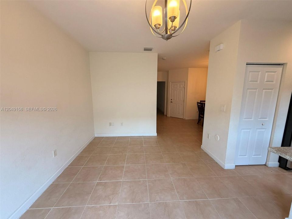 For Sale: $360,000 (3 beds, 2 baths, 1566 Square Feet)
