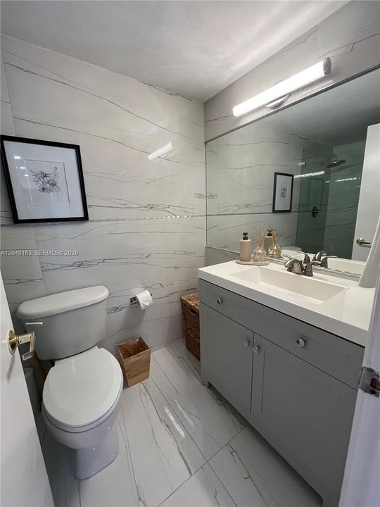 For Sale: $1,600,000 (2 beds, 2 baths, 1180 Square Feet)