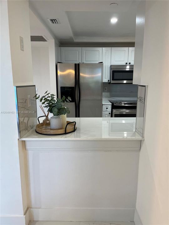 For Sale: $1,600,000 (2 beds, 2 baths, 1180 Square Feet)
