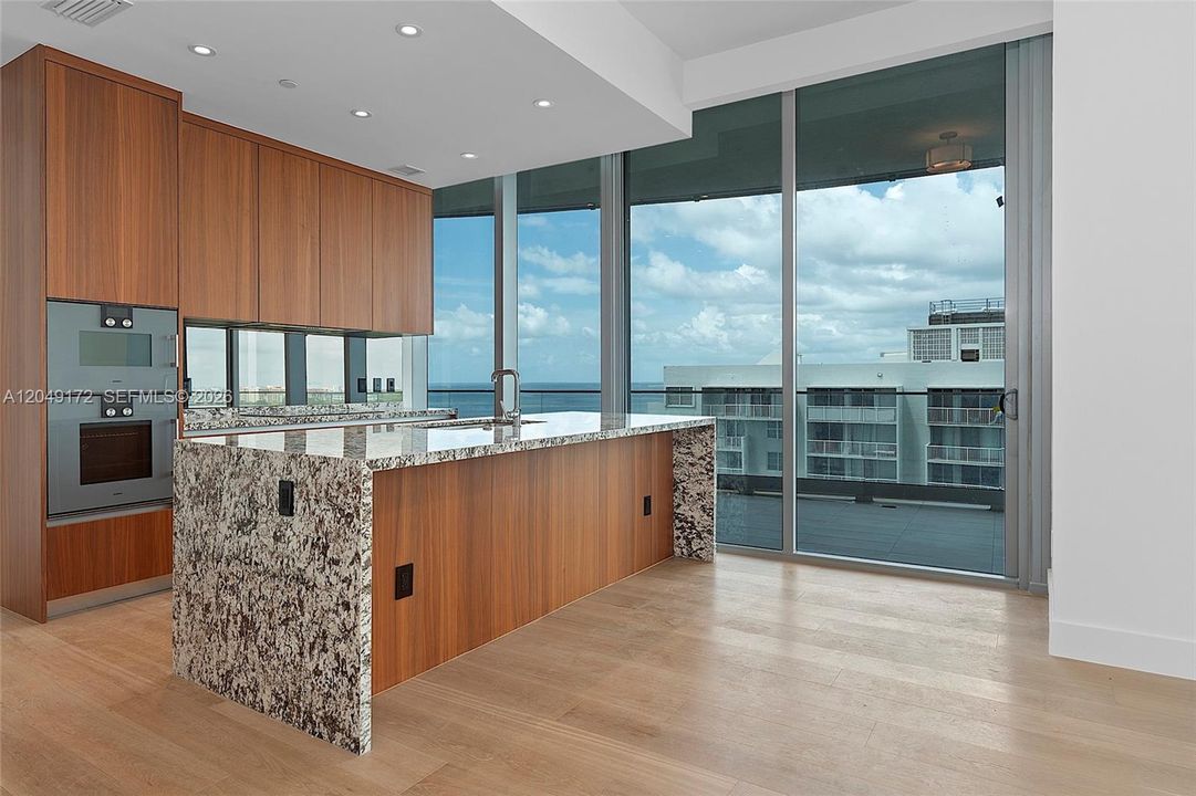 For Rent: $9,900 (2 beds, 2 baths, 1179 Square Feet)