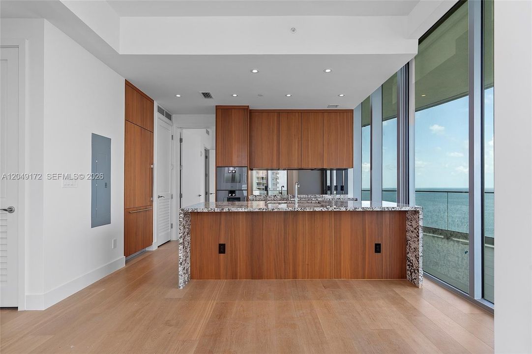 For Rent: $9,900 (2 beds, 2 baths, 1179 Square Feet)