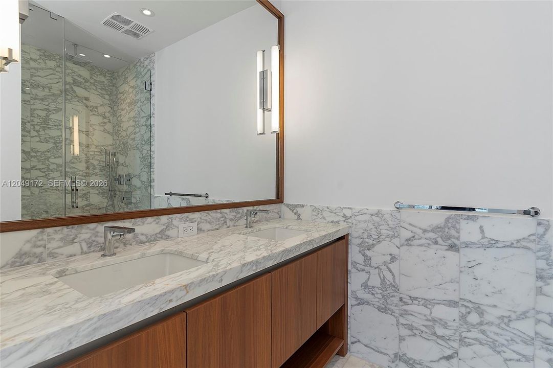 For Rent: $9,900 (2 beds, 2 baths, 1179 Square Feet)