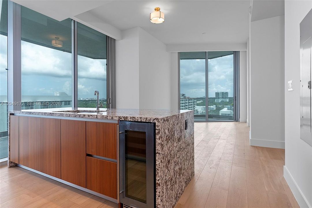 For Rent: $9,900 (2 beds, 2 baths, 1179 Square Feet)