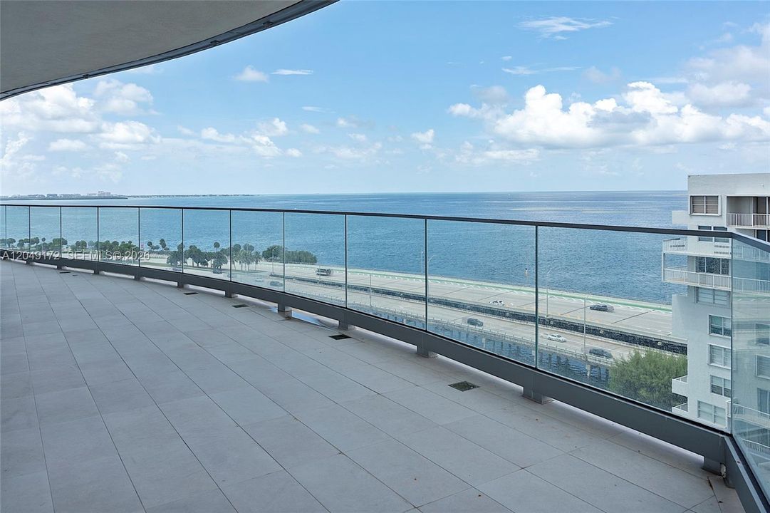 For Rent: $9,900 (2 beds, 2 baths, 1179 Square Feet)