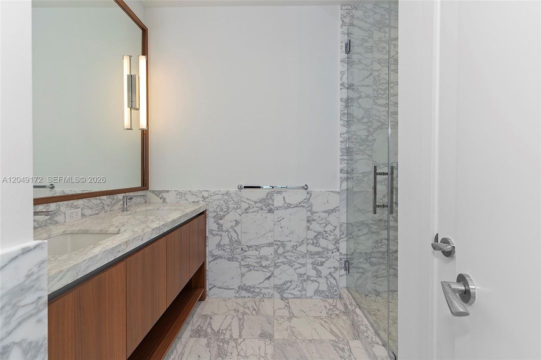 For Rent: $9,900 (2 beds, 2 baths, 1179 Square Feet)