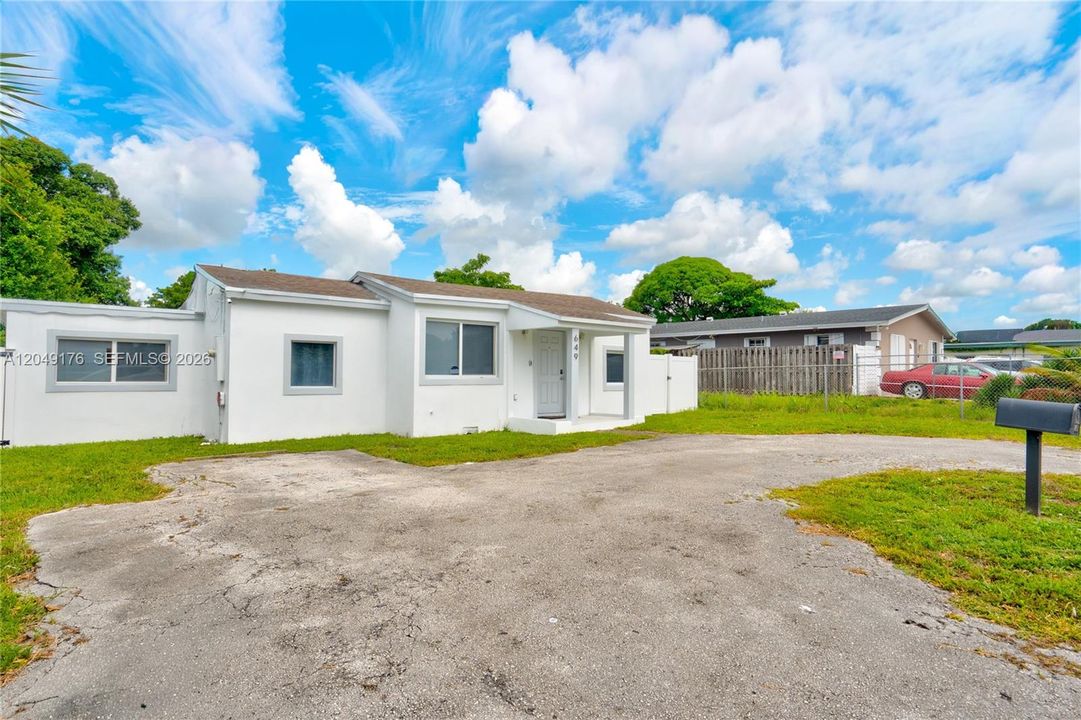 En Venta: $390,000 (3 camas, 1 baños, 1281 Pies cuadrados)