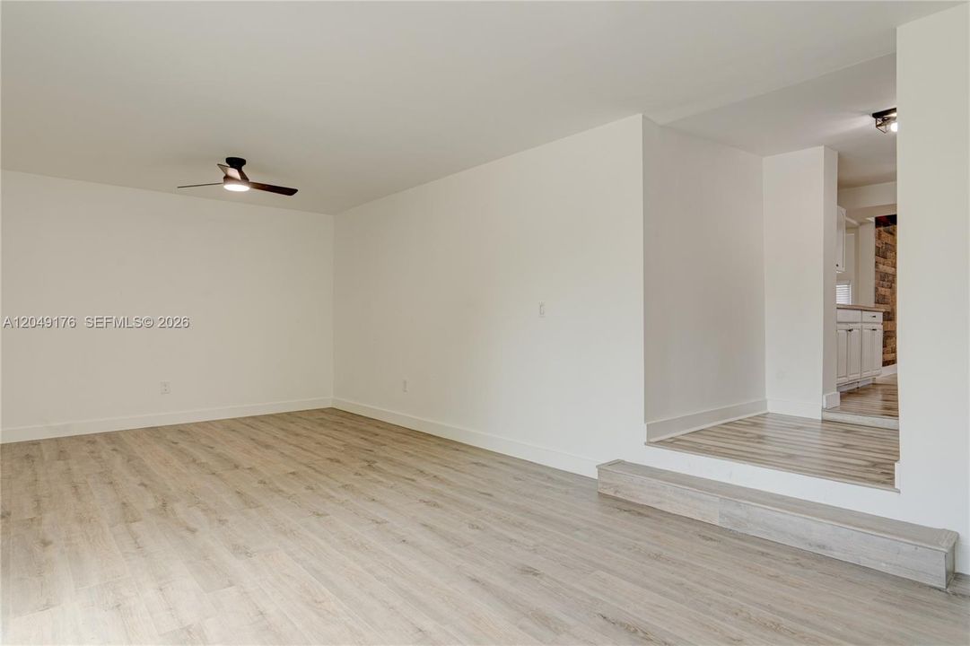 En Venta: $390,000 (3 camas, 1 baños, 1281 Pies cuadrados)