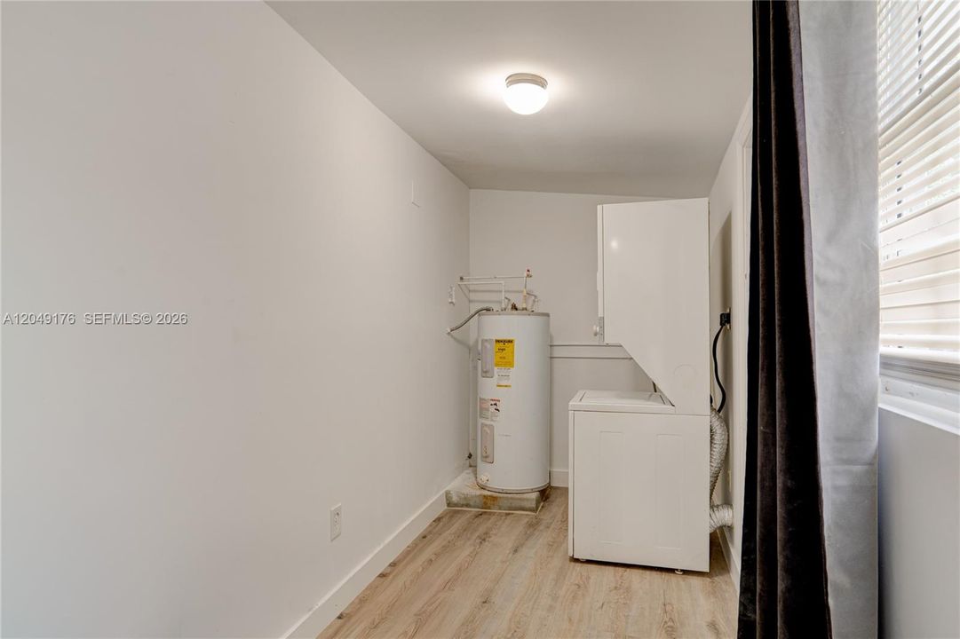 En Venta: $390,000 (3 camas, 1 baños, 1281 Pies cuadrados)
