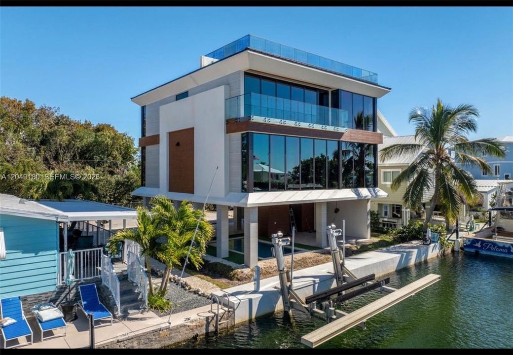 En Venta: $4,399,000 (4 camas, 3 baños, 0 Pies cuadrados)