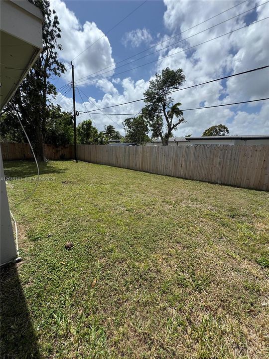 En Venta: $497,999 (3 camas, 2 baños, 1576 Pies cuadrados)