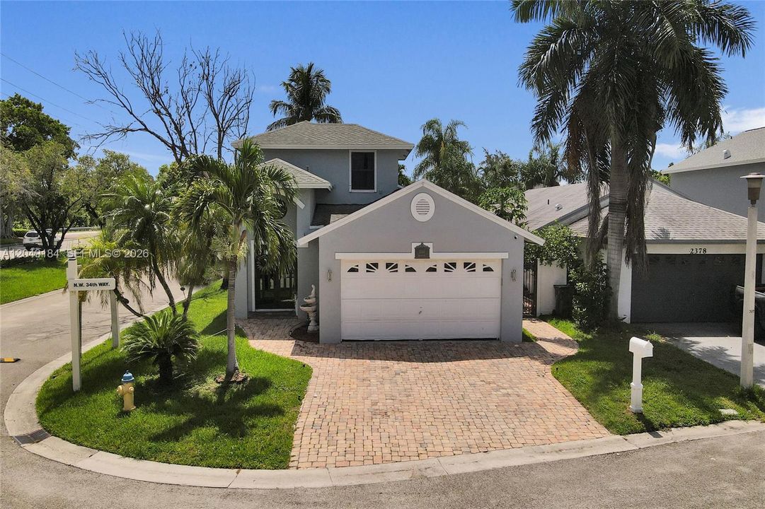 Active With Contract: $635,000 (3 beds, 2 baths, 1791 Square Feet)